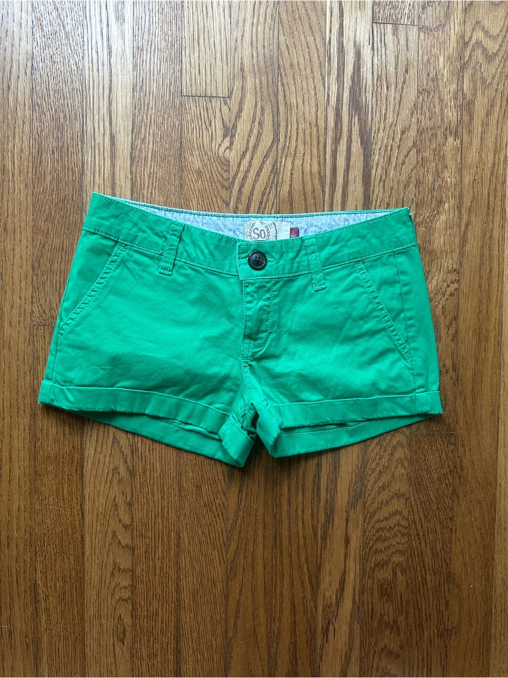 SO Juniors Kelly Green Chino Shorts - Size 0
